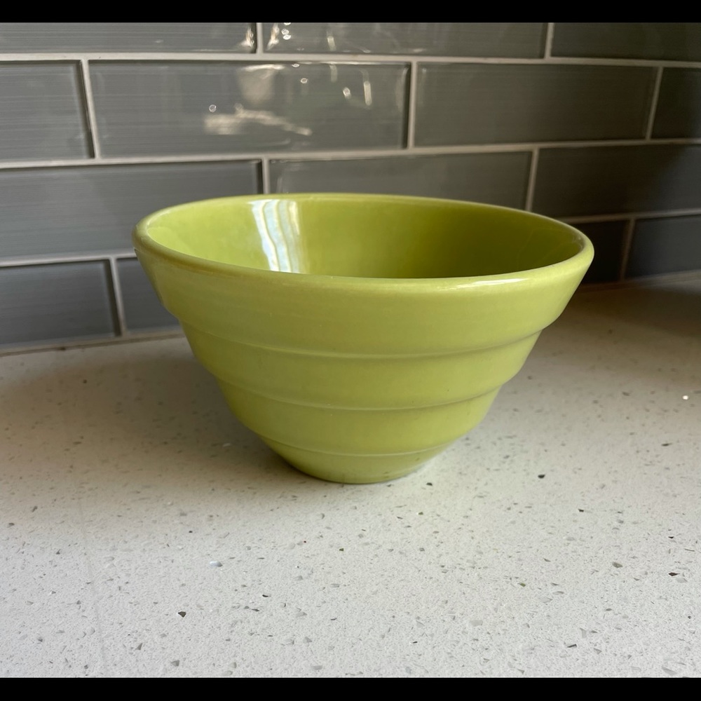 Bauer Vintage USA pottery bowl lime green